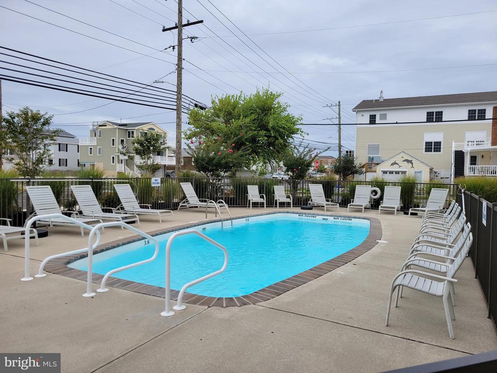 1810 CENTRAL AVENUE Unit: 15