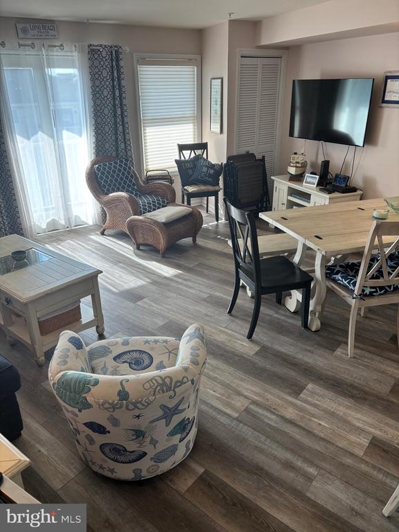 1810 CENTRAL AVENUE Unit: 15