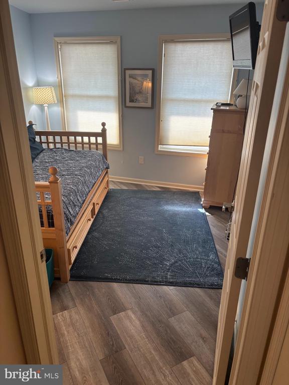 1810 CENTRAL AVENUE Unit: 15