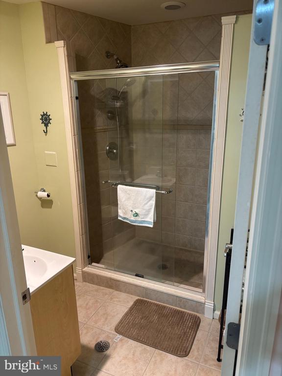 1810 CENTRAL AVENUE Unit: 15