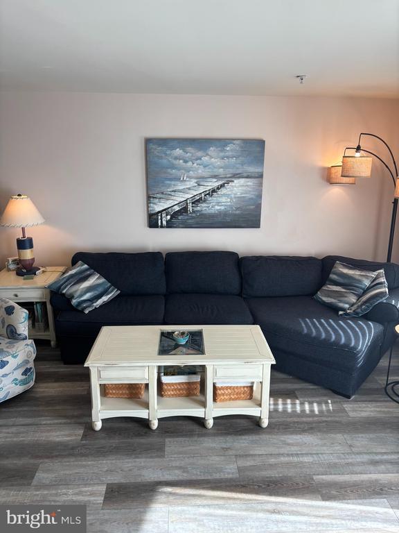 1810 CENTRAL AVENUE Unit: 15