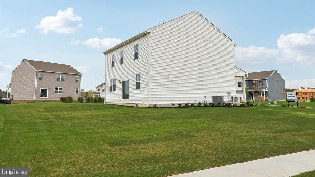 22 FAWCETT BOULEVARD