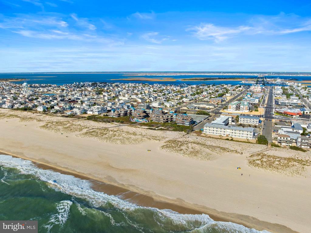 1001 OCEAN Unit: 1012
