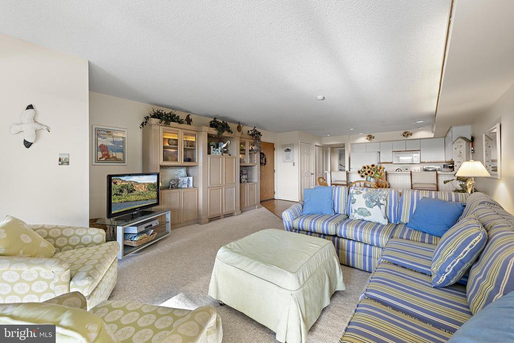 1001 OCEAN Unit: 1012