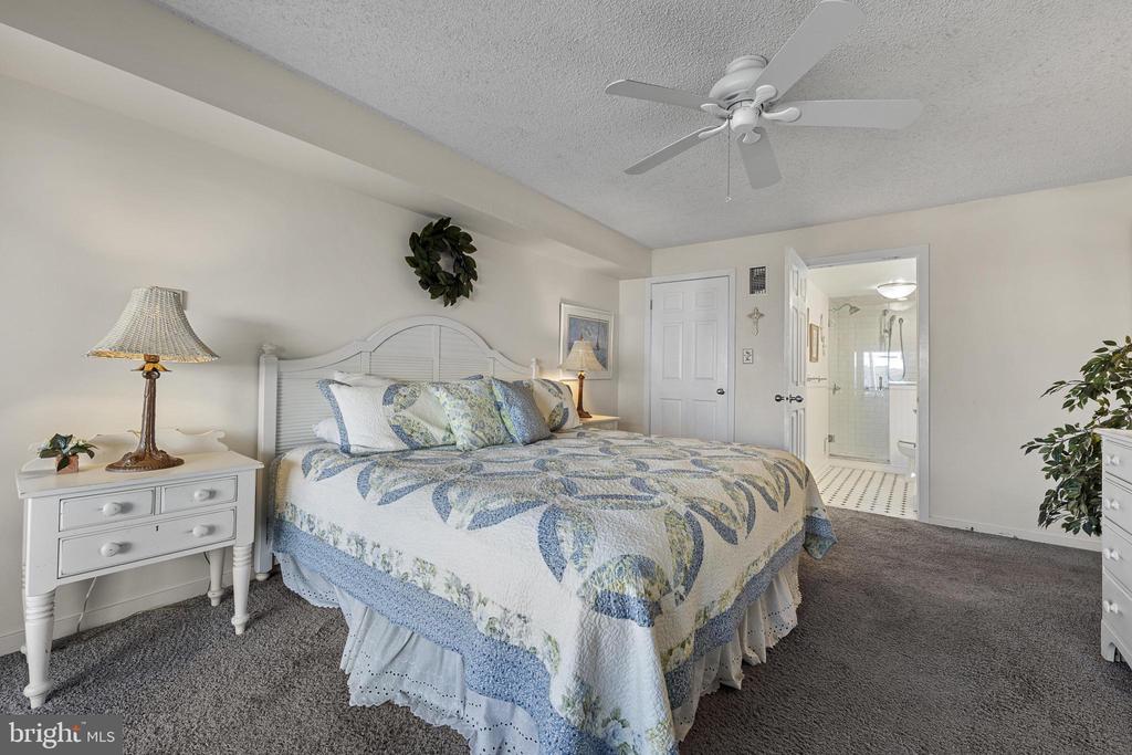 1001 OCEAN Unit: 1012