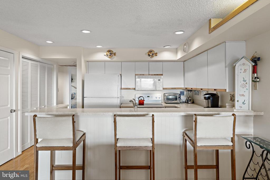 1001 OCEAN Unit: 1012