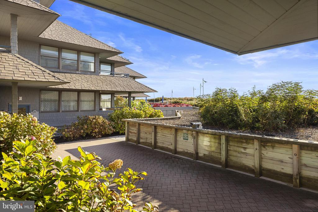 1001 OCEAN Unit: 1012