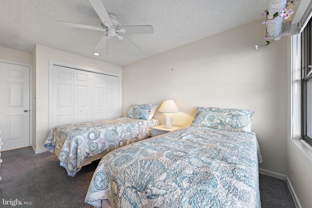 1001 OCEAN Unit: 1012