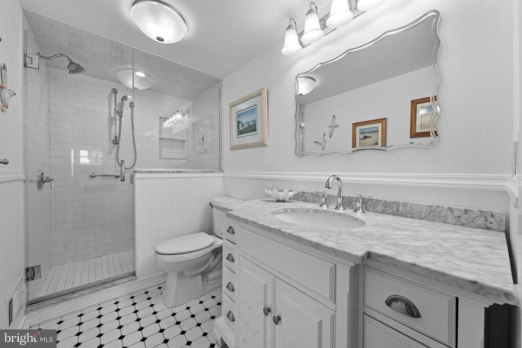 1001 OCEAN Unit: 1012