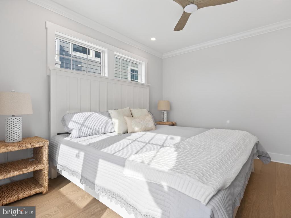 7 W COHASSET ROAD