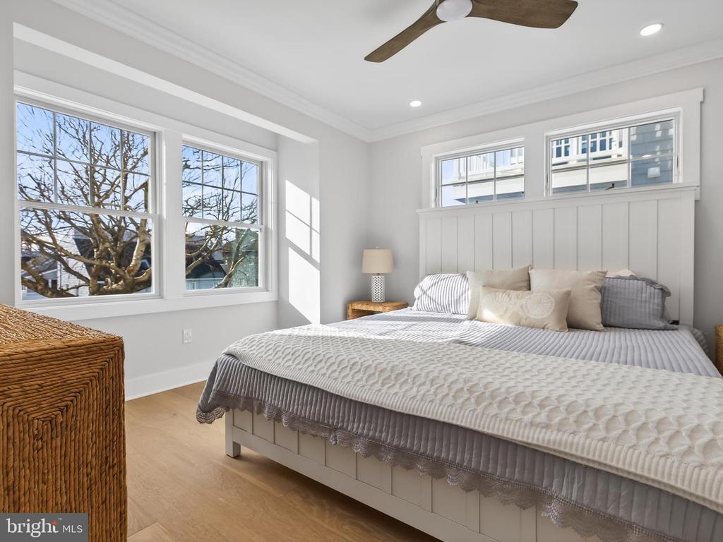 7 W COHASSET ROAD
