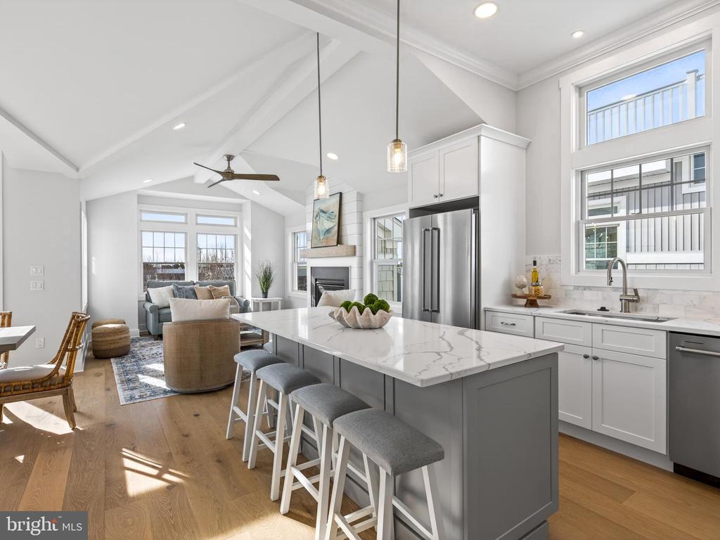 7 W COHASSET ROAD