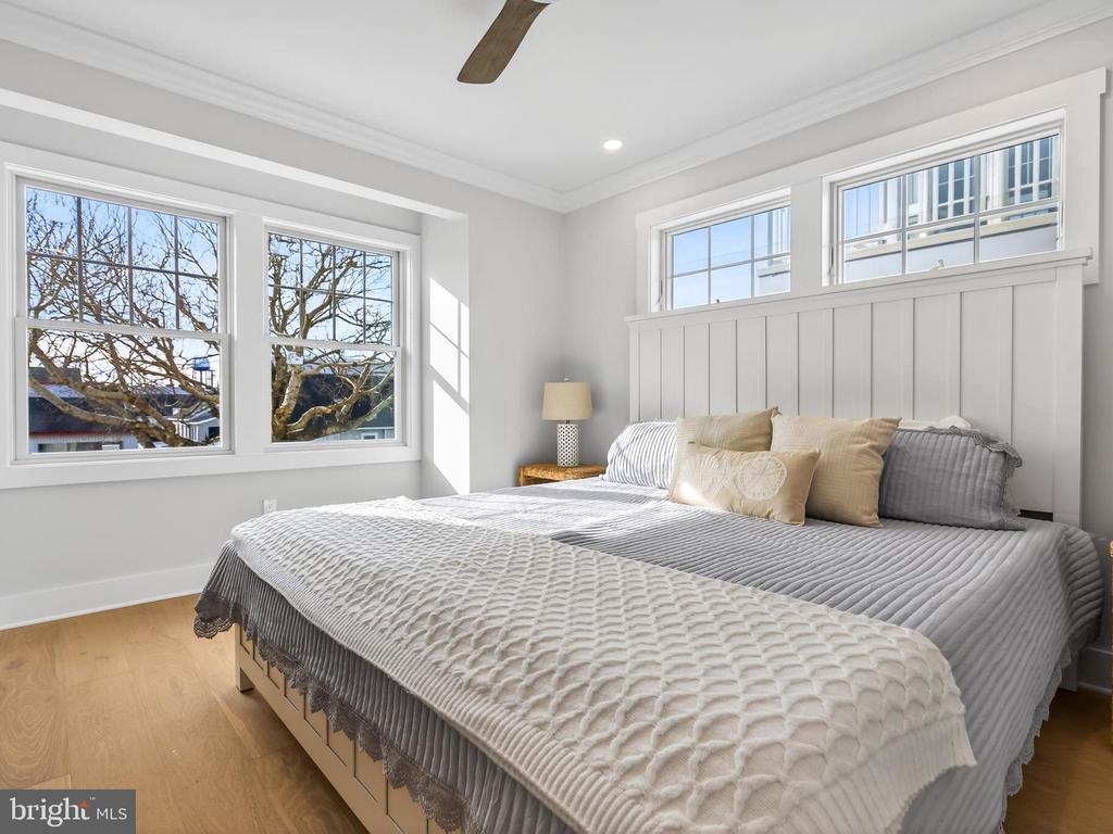 7 W COHASSET ROAD
