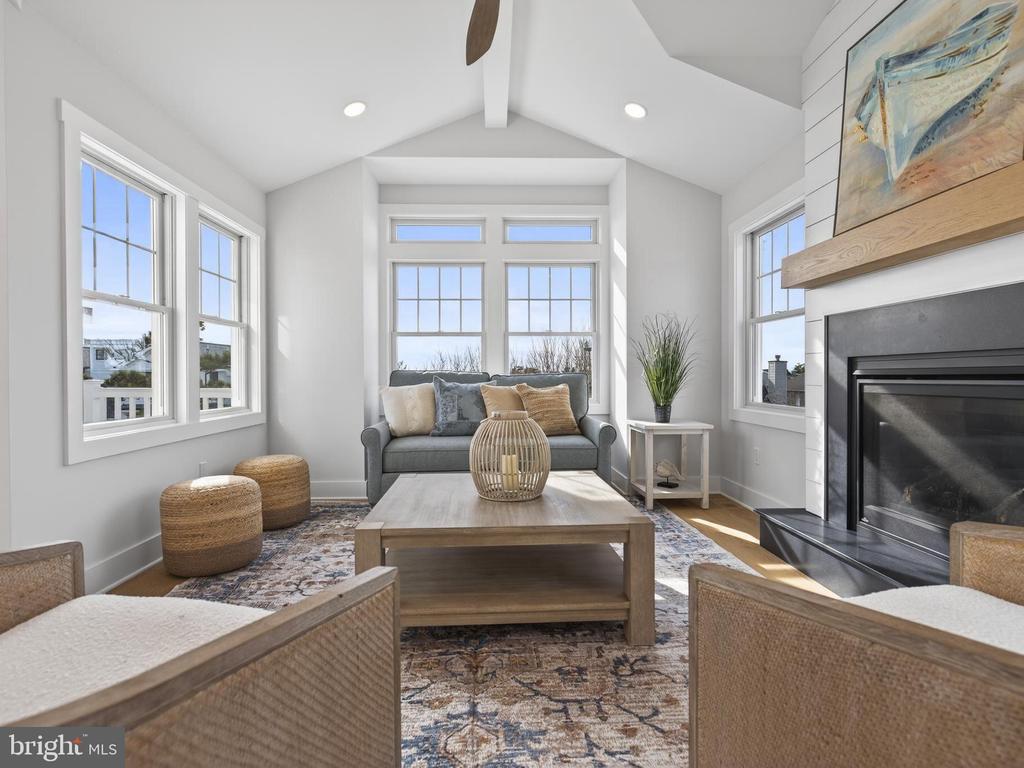 7 W COHASSET ROAD