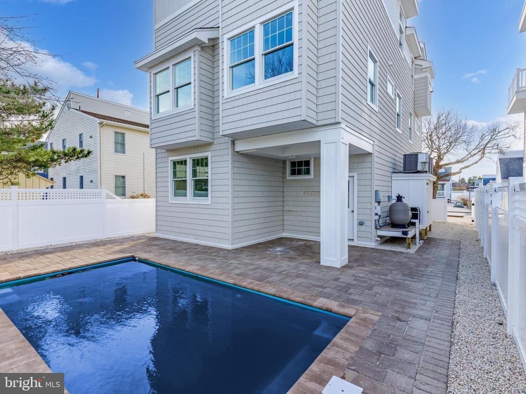 7 W COHASSET ROAD