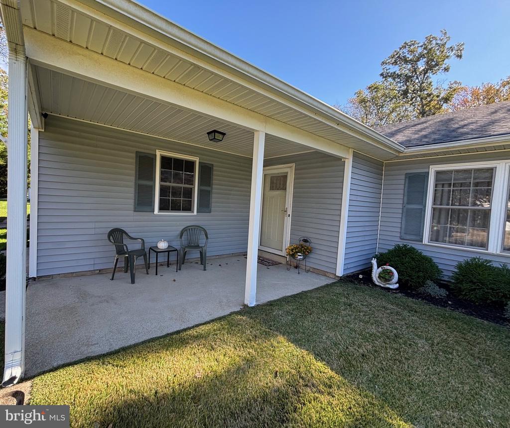 209 LEXINGTON DRIVE