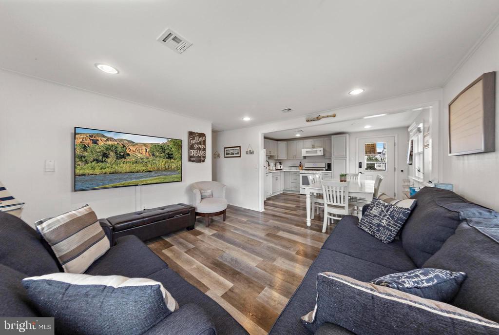 13 W JOAN ROAD Unit: 2