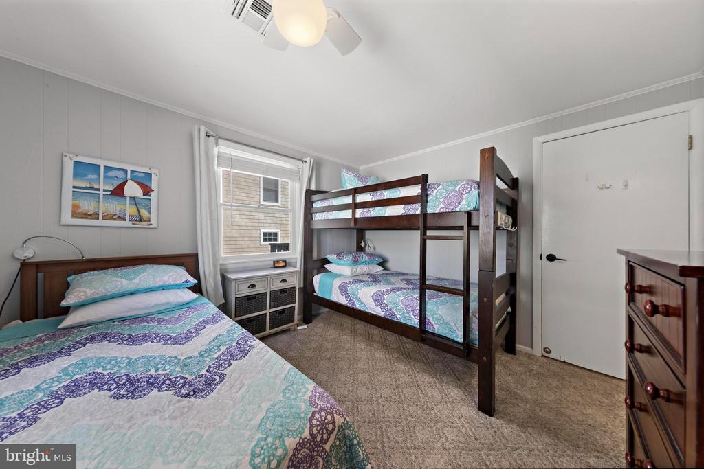 13 W JOAN ROAD Unit: 2
