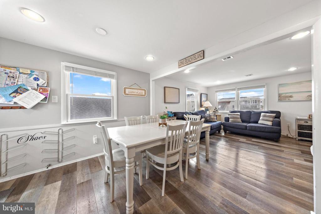 13 W JOAN ROAD Unit: 2