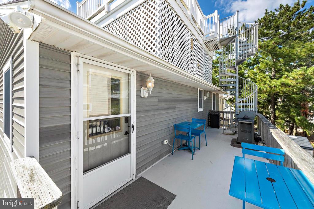 13 W JOAN ROAD Unit: 2