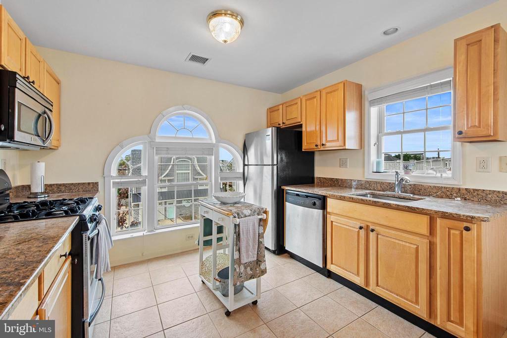 6412 U-A LONG BEACH BOULEVARD
