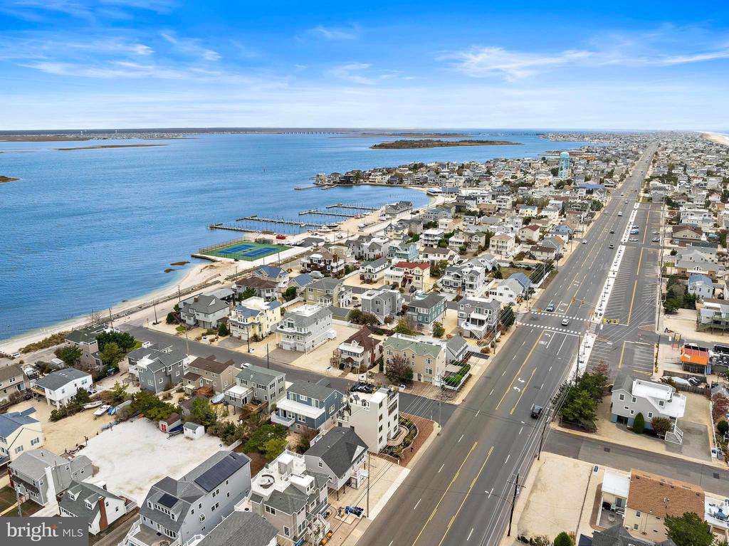 6412 U-A LONG BEACH BOULEVARD