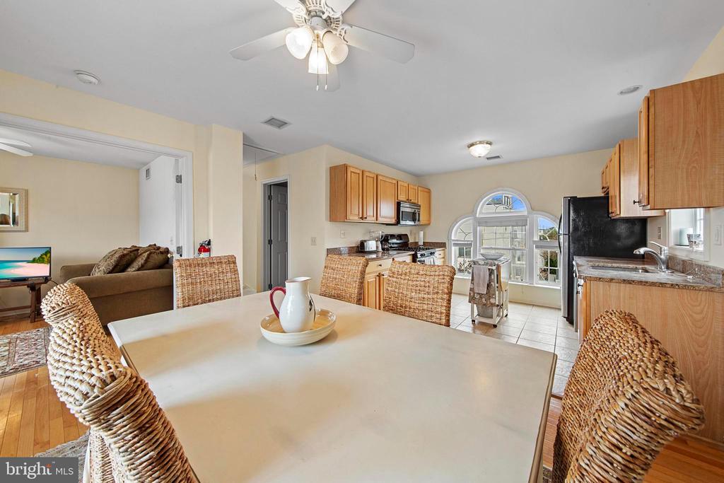 6412 U-A LONG BEACH BOULEVARD