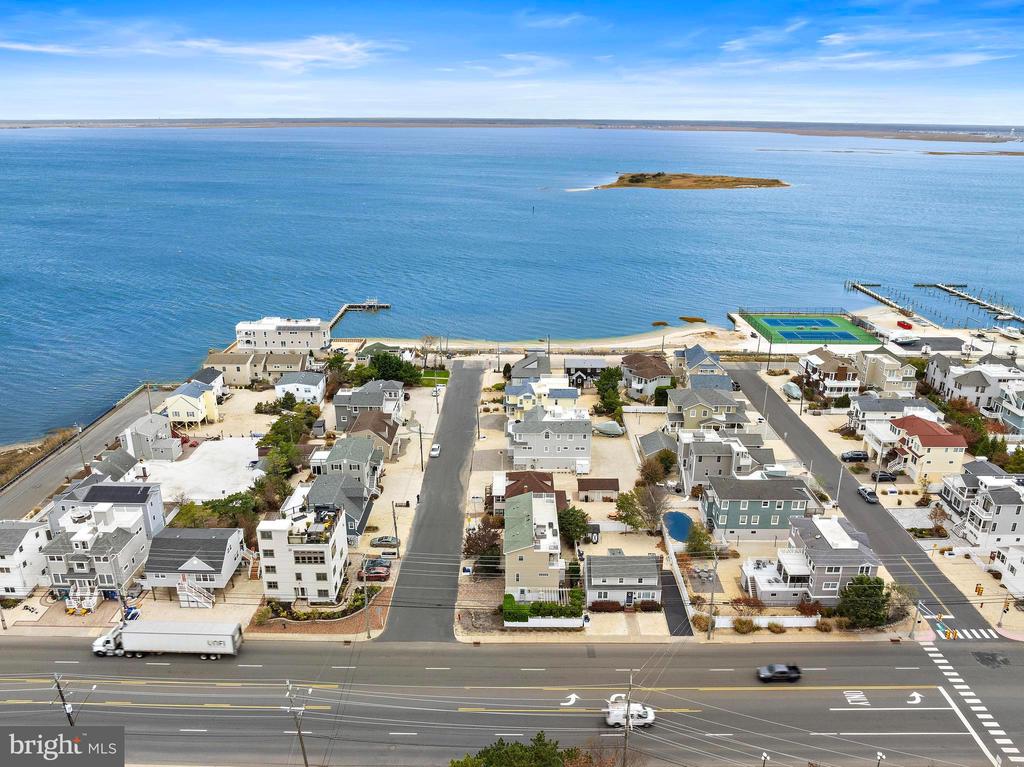 6412 U-A LONG BEACH BOULEVARD