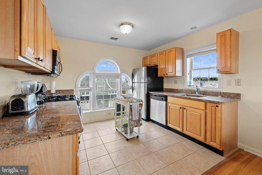 6412 U-A LONG BEACH BOULEVARD