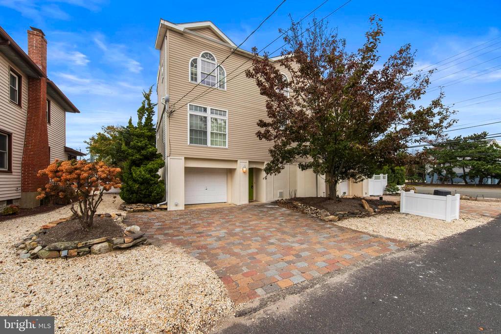 6412 U-A LONG BEACH BOULEVARD