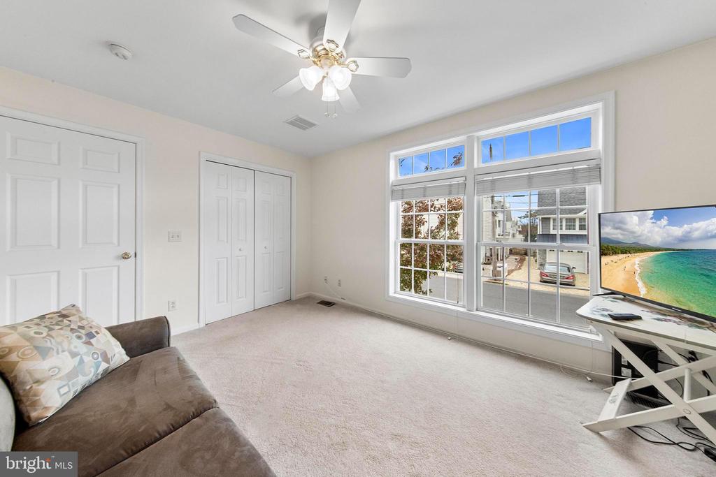 6412 U-A LONG BEACH BOULEVARD