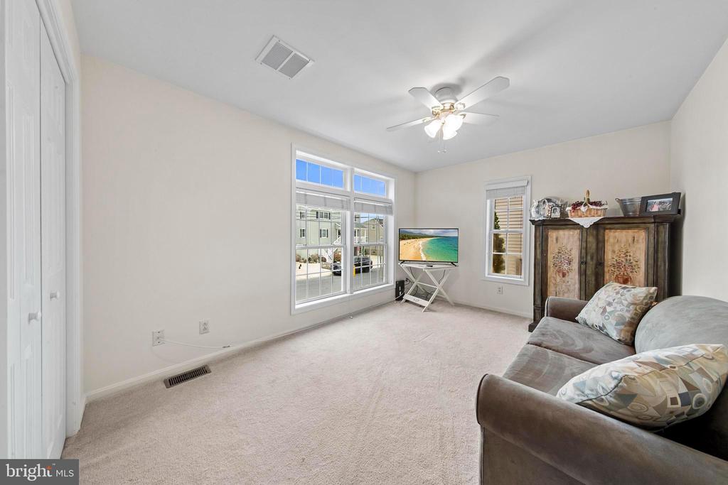 6412 U-A LONG BEACH BOULEVARD