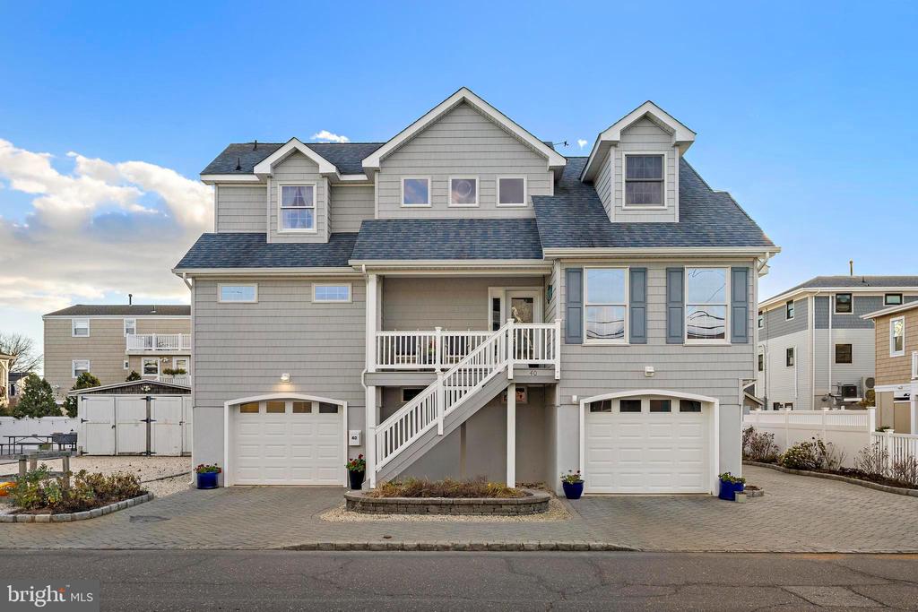 40 W MARYLAND AVENUE