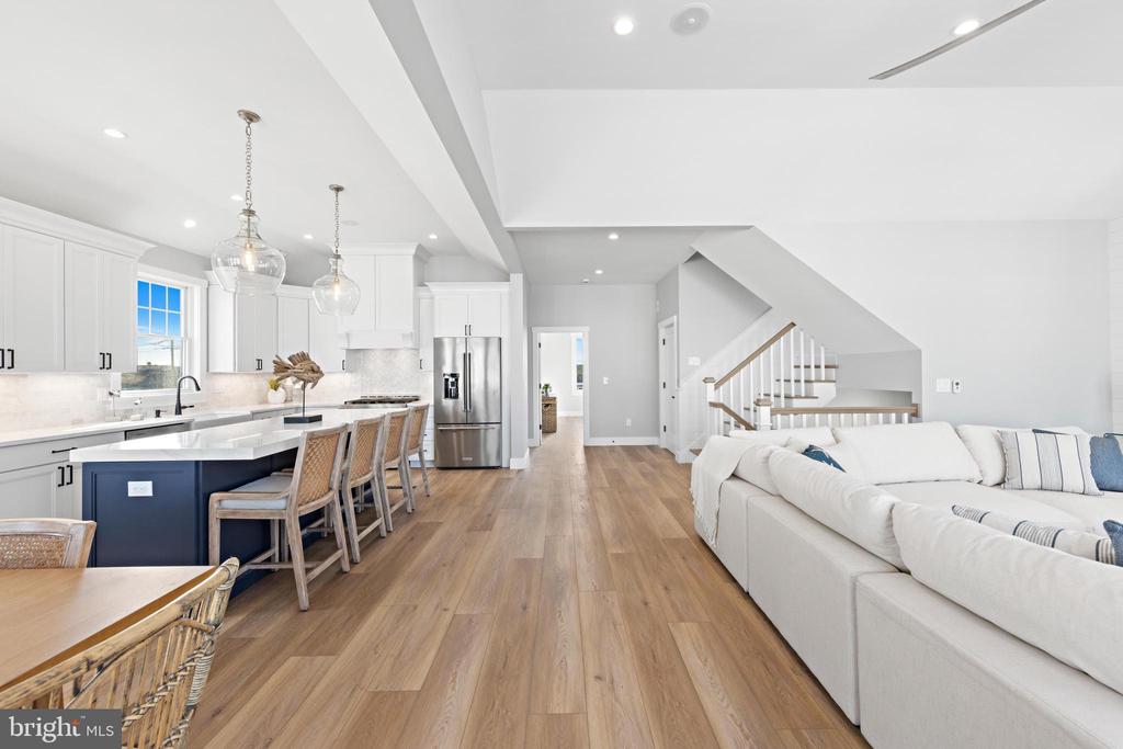 322 THIRD STREET