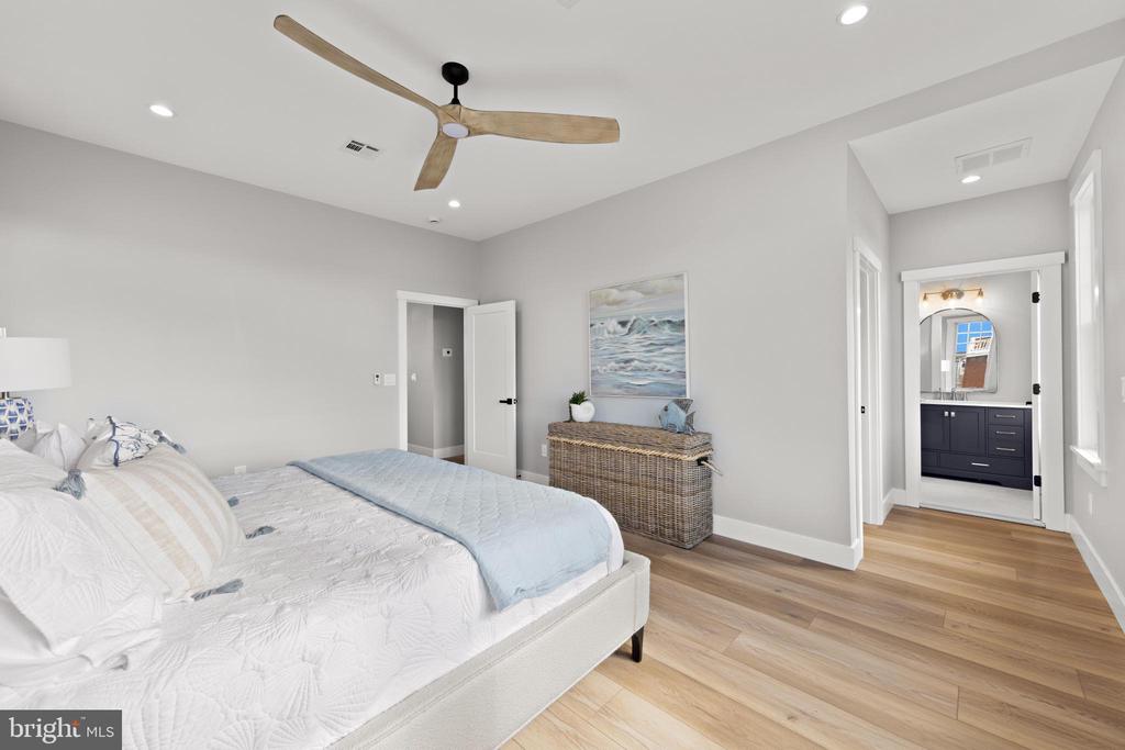 322 THIRD STREET