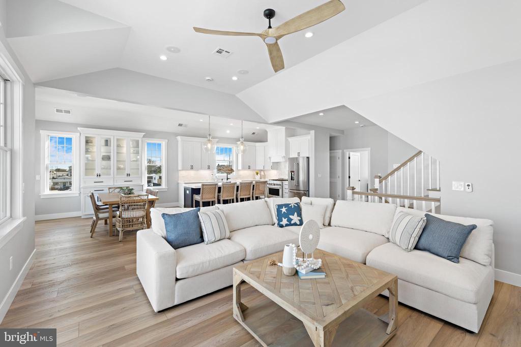 322 THIRD STREET
