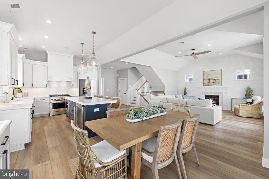 322 THIRD STREET