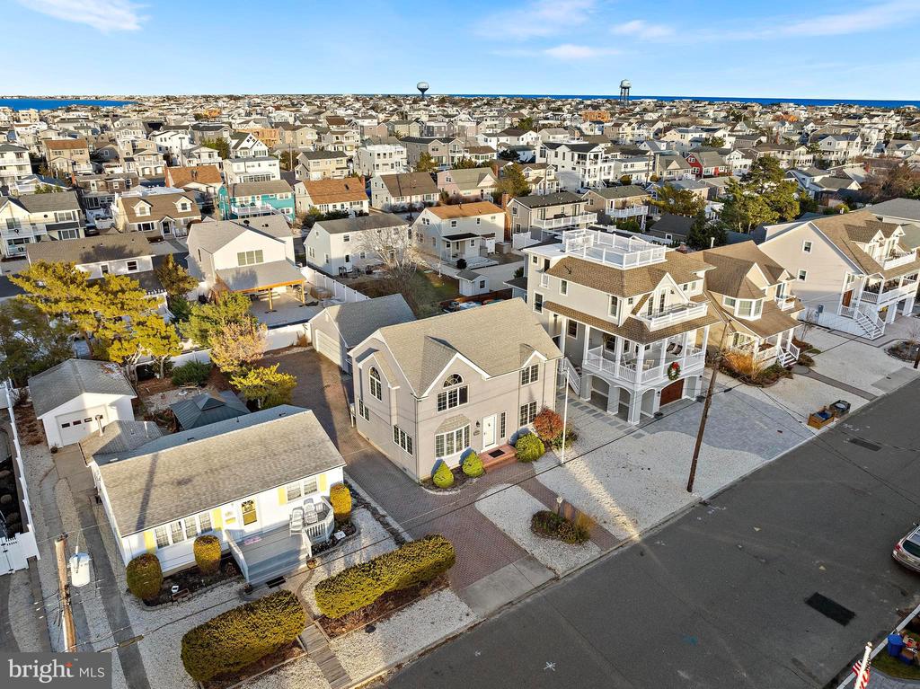 373 N 2ND STREET
