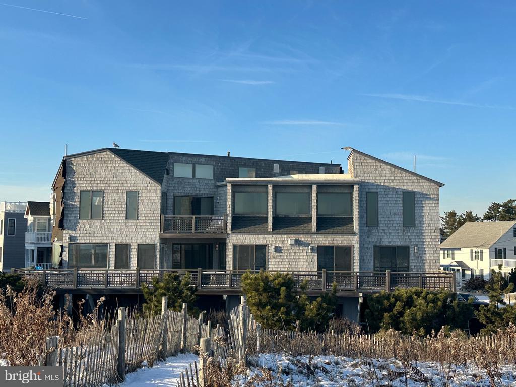 100 GLENDOLA AVENUE
