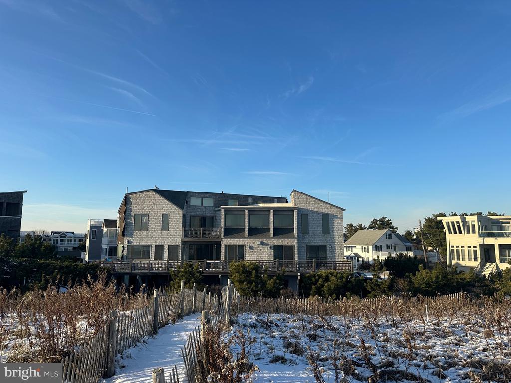 100 GLENDOLA AVENUE