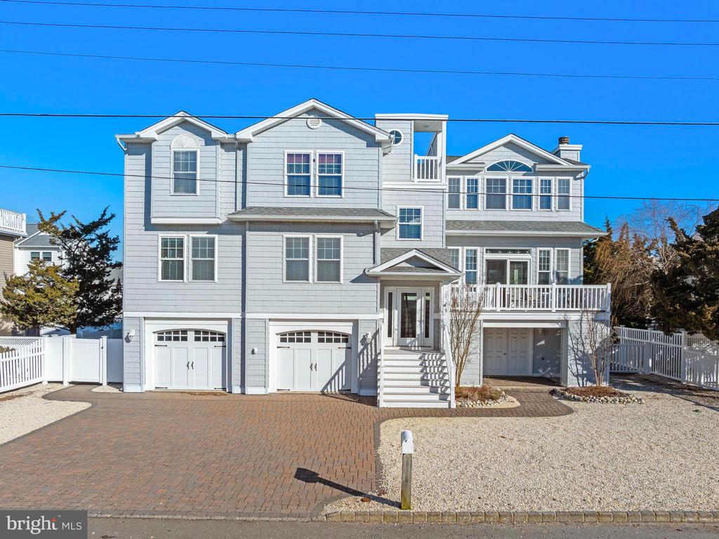 9 W SUMNER AVENUE