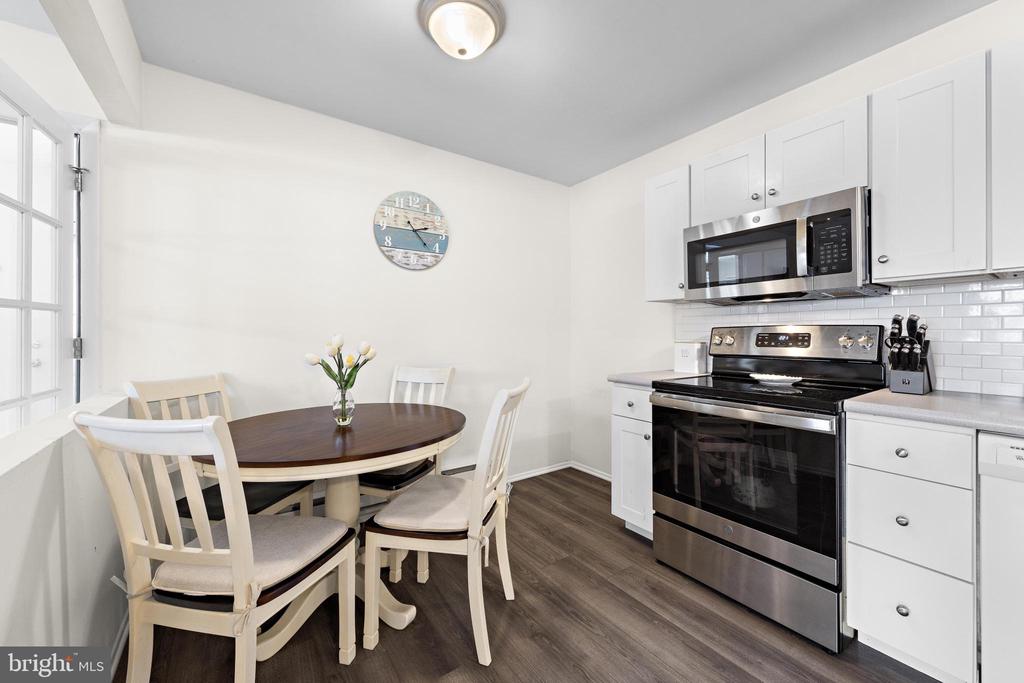 528 LILAC LANE Unit: A