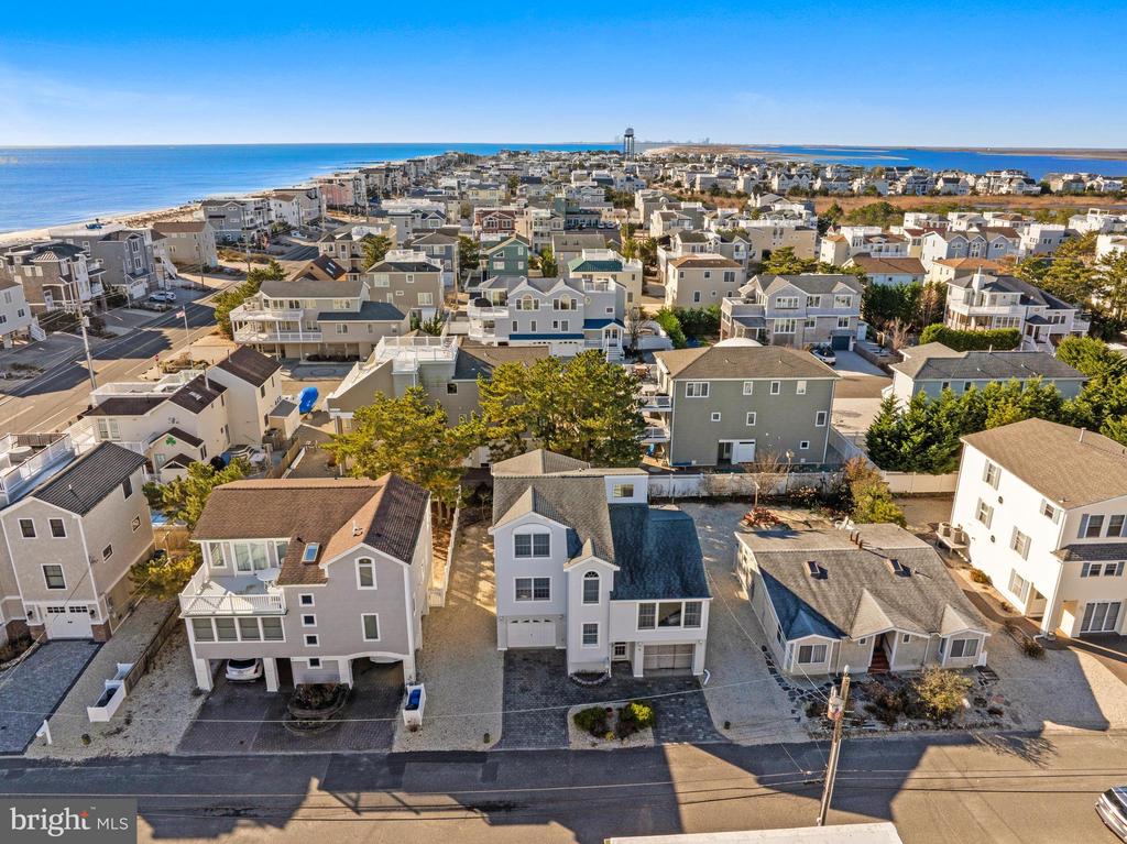 4 W JOSHUA AVENUE