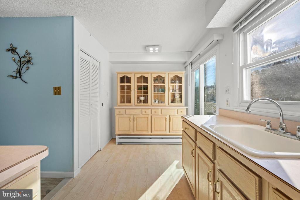 35 S SEAS COURT