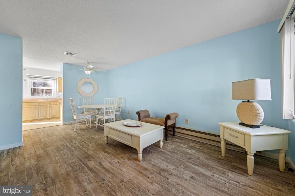 35 S SEAS COURT