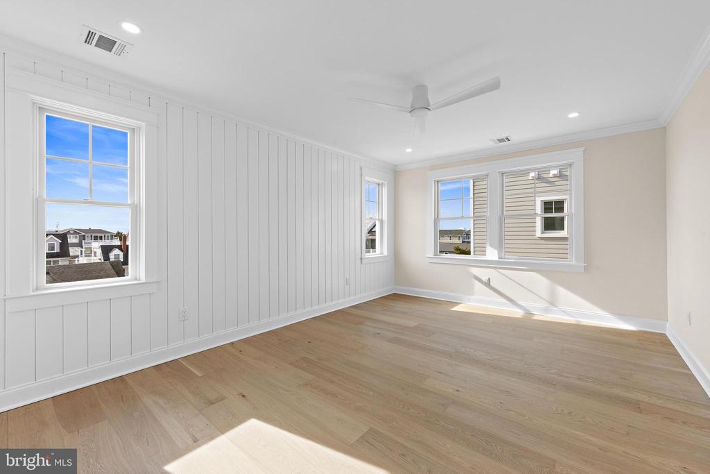 12 E MARINE LANE