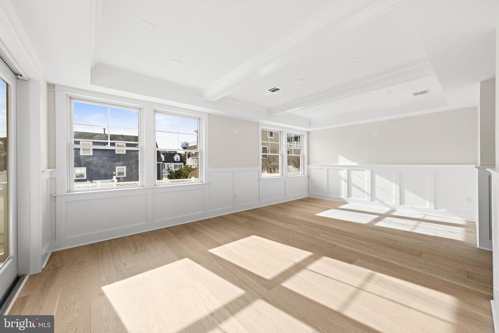 12 E MARINE LANE