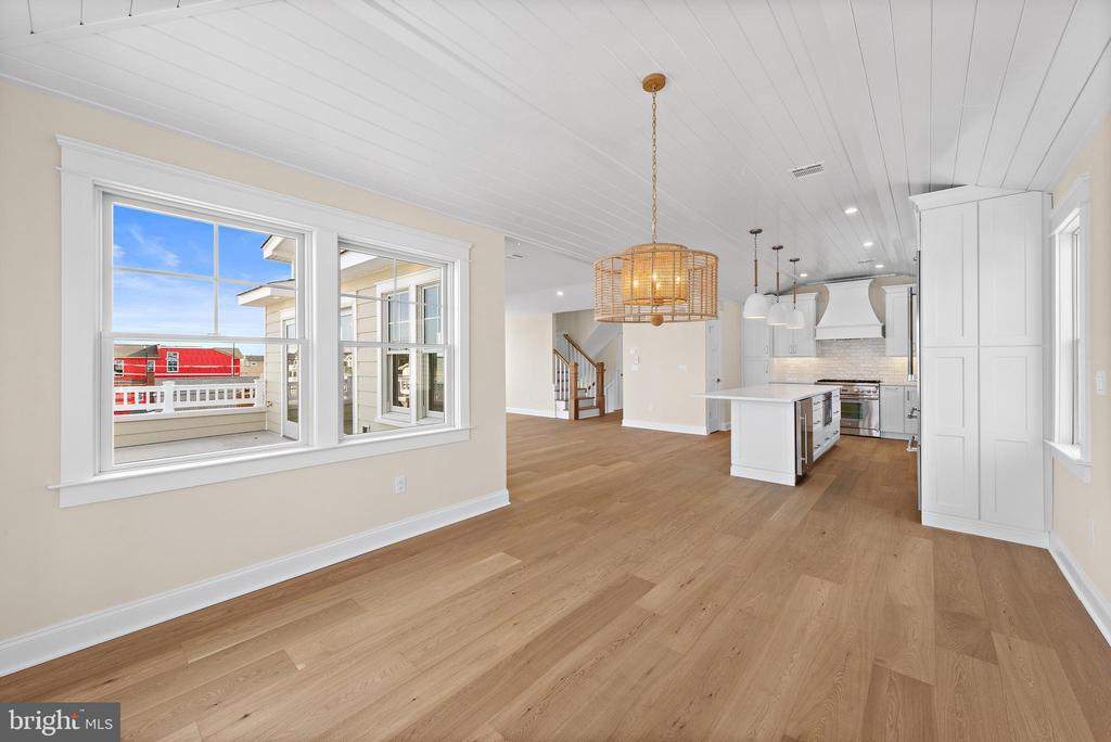 12 E MARINE LANE