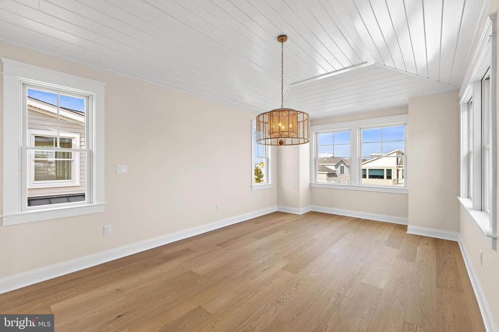 12 E MARINE LANE
