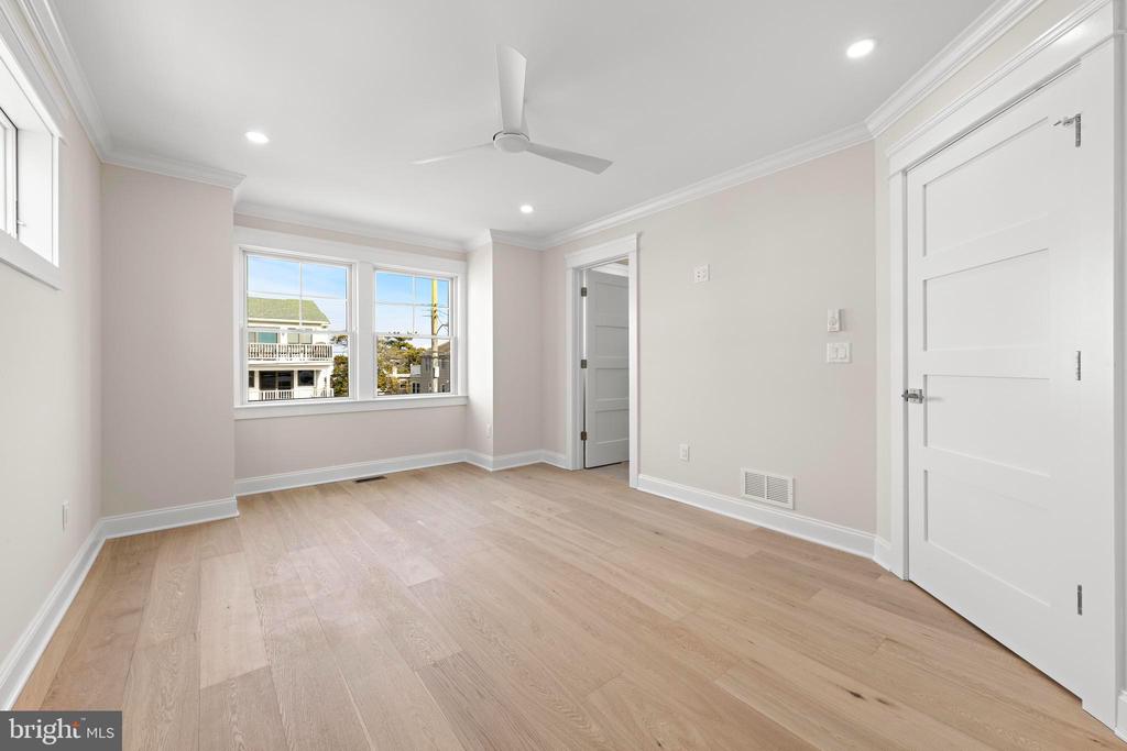 12 E MARINE LANE